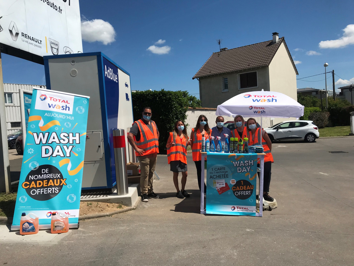 total wash joue les tours